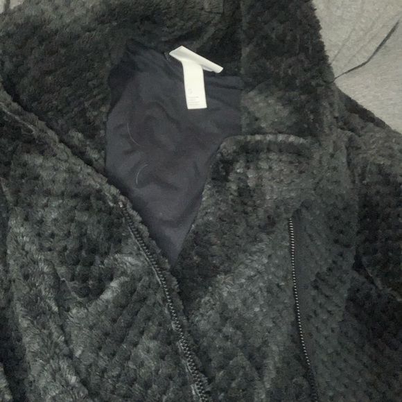 Nordstroms Black Teddy Jacket SO plushy - Picture 2 of 3